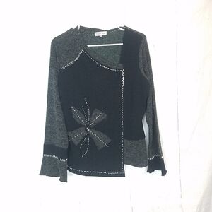 Figure libre wide cuff sweater